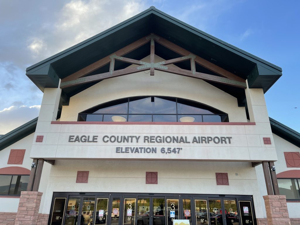 Eagle-Airport-outside-1024x768-1.jpg