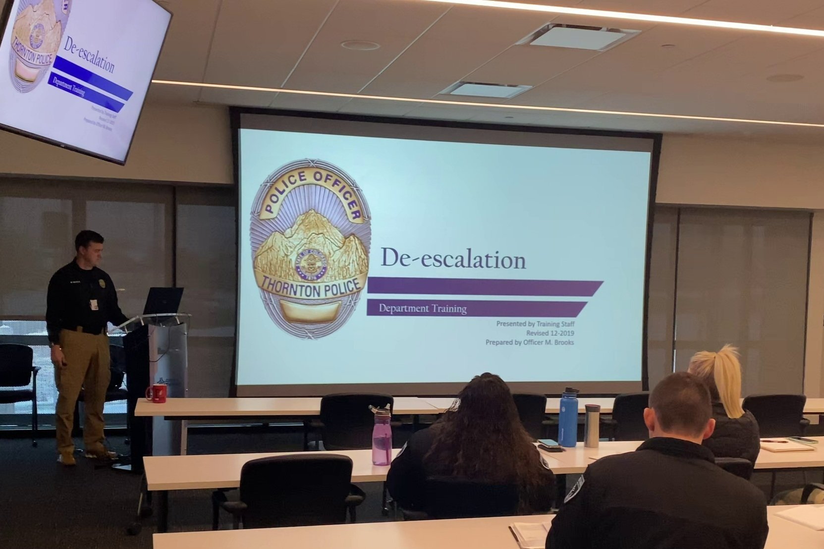 deescalation-class