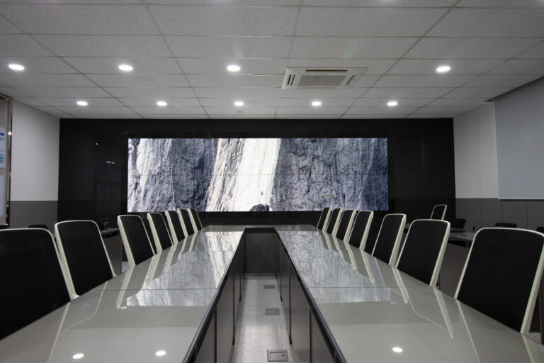 Read more about the article How dvLED Video Walls Work: A Practical, Inside-the-System Explanation