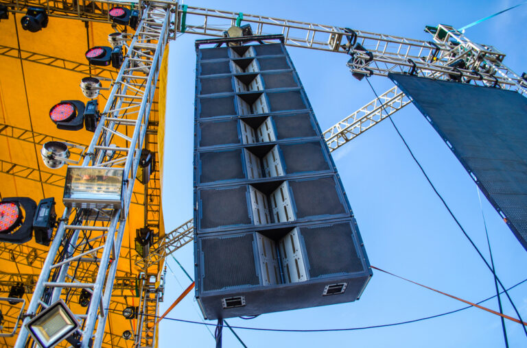 Read more about the article How Stadium Sound Systems Are Designed